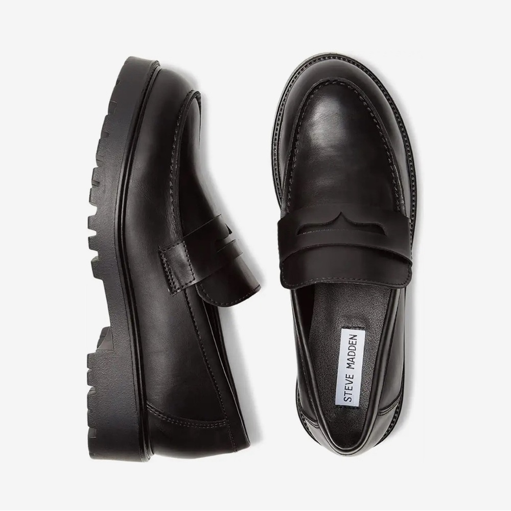 Steve Madden Loafers. Size 8